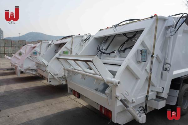 6CBM Light Duty Waste Compactor Truck Rear Loader Garbage Truck
