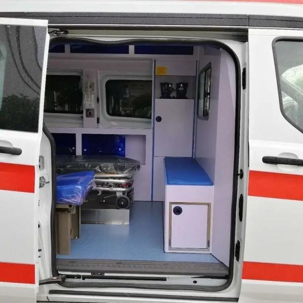 Length 3m-8m Emergency Medical Ambulance For Transport Monitoring ICU