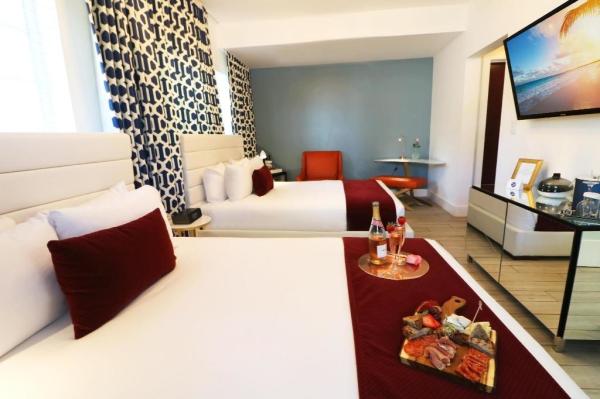 Lae hotel style apartment space saving furniture of Upholstered single bed with Lounge chaise sofa and wood table