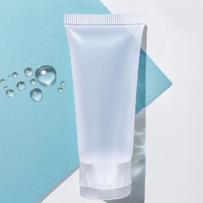 Tubos lisos do brilho do bordo dos cosméticos do tubo do creme do Bb com escova