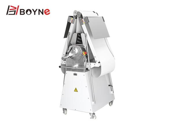 Hotel 520mm Roller Electric Dough Sheeter For Bread Pastry Baking