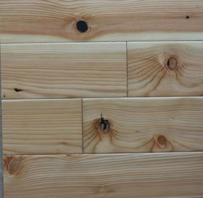 Le pin a machiné le plancher en bois avec la couleur naturelle, catégorie d'ABCD