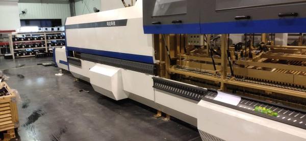 Horizontal Glass Tempering Furnace Machine for Making Tempered Glass 500kVA Capacity