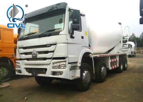 Sinotruk New HOWO 6x4 10m3 Concrete Mixer Truck / Cement Truck LHD Or RHD