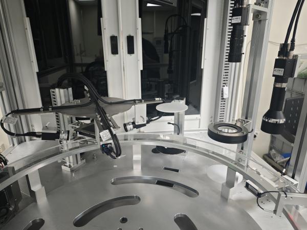 Fast Speed Intelligent Visual Inspection Machine For Cup Seal Detection