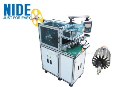 8 ~ 24 máquinas de papel do inserter dos entalhes para introduzir o papel da isolação no entalhe da armadura