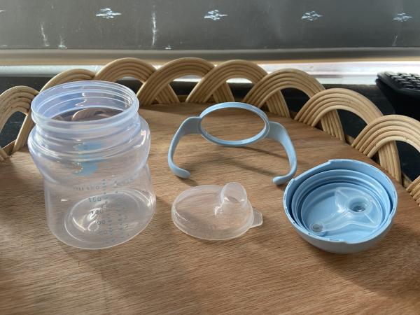 Soft Spout Baby Sippy Cup Não derramar alças para pequenas mãos 9+ mês
