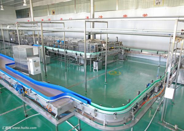 Carbonated Beverage Production Line , Aluminum Cans Beverage Making Equipment