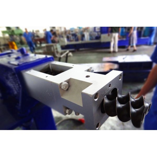 Coperion ZSK40 Twin Screw Extruder Side Feeder | Fill Rate 10-50% | Low Feeding Fluctuation