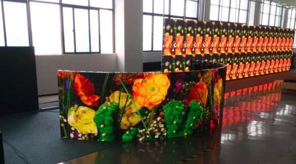 Internal Curved LED Display / Exterior Curved Tv Screen Shopping Mall Advertising
