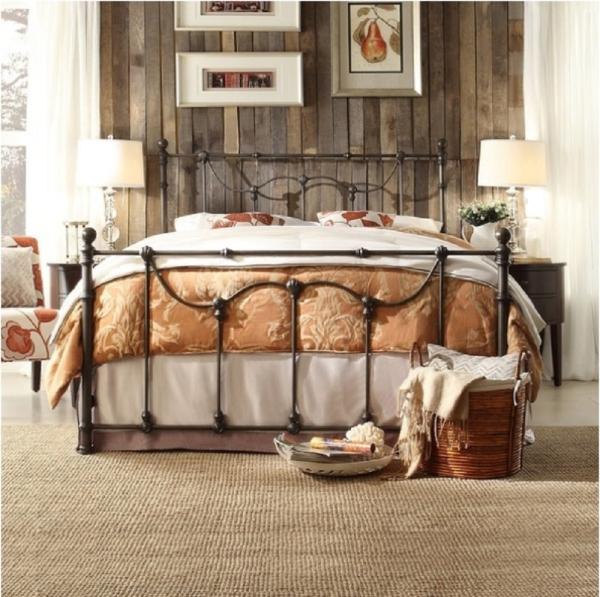 Sturdy King Size Metal Bed , Iron Bed Frame King Heavy Duty Reinforce Frame