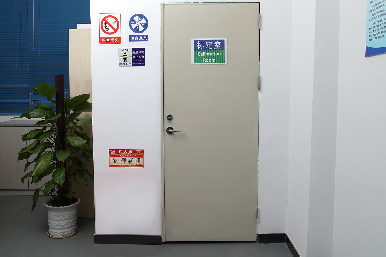 Handheld детектор газа VOC диссугаза C2H2 функции хранения данных с пробовать насос
