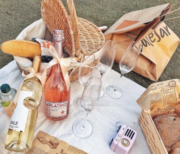 Handmade Natural Willow Wicker Picnic Basket Cheap Lunch Bags Hot sale products Outdoor Lunch Basket
