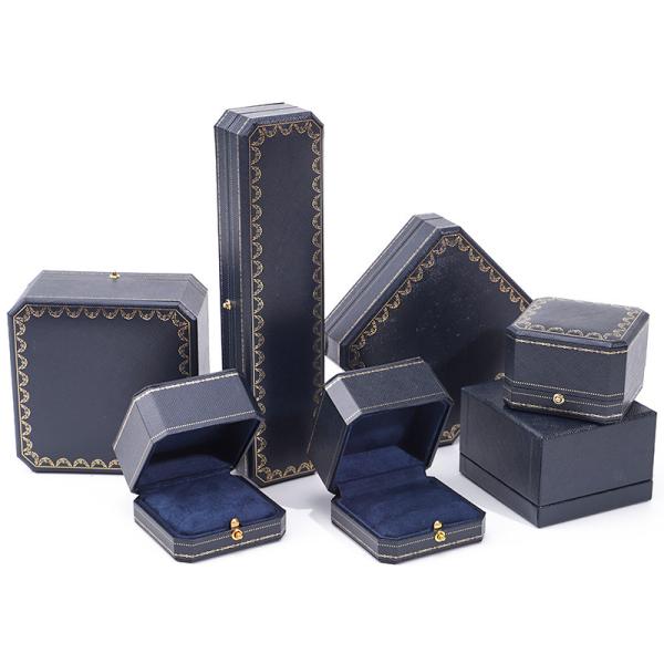 Emballage de bijoux personnalisé En carton de papier carré bleu fait à la main pour la boîte à bagues en plastique de luxe