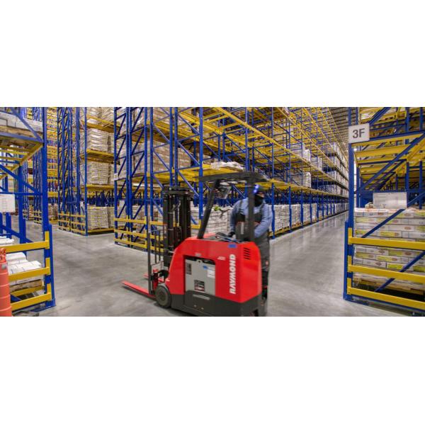 Хранилище холодов логистического склада с сетчатой структурой длинного протяжения и дизайном AutoCAD