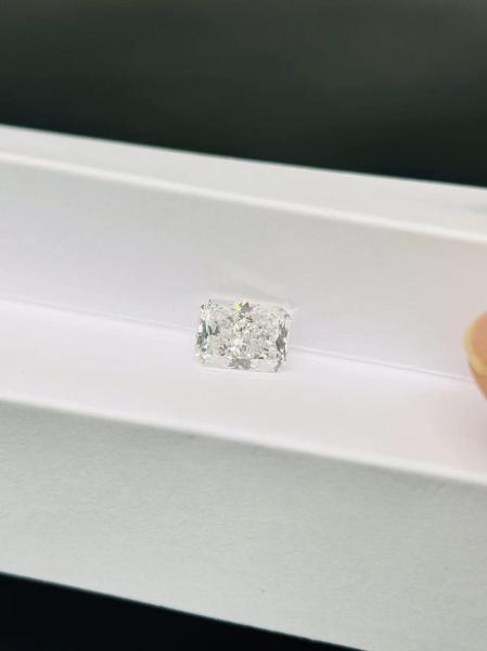 VS-VVS radiant incolore cultivé en laboratoire CVD Diamant blanc 3,0ct-4ct Certifié IGI