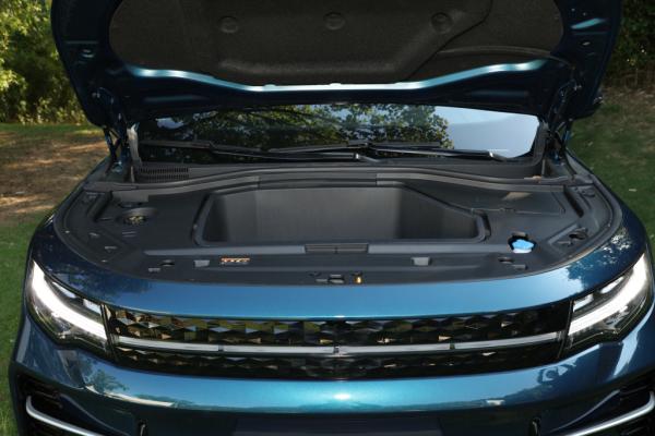 Radar Rd6 Nouveau véhicule électrique 4 portes 5 sièges
