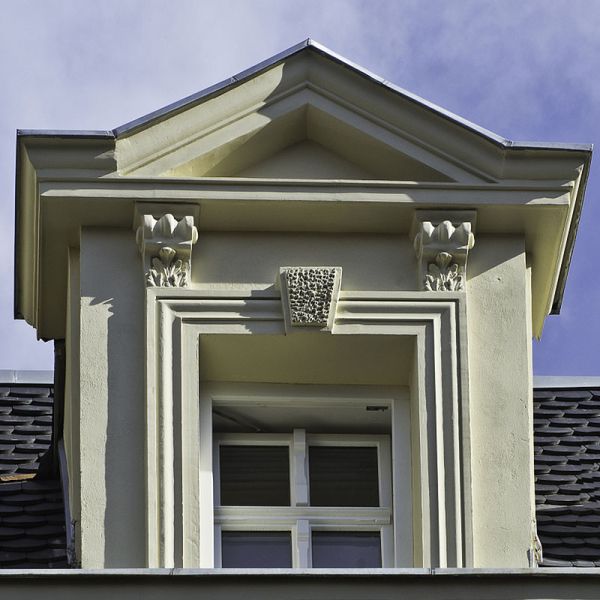 Lightweight Waterproof Fireproof EPS Stucco Foam Trim for Exterior Wall Decorative Lines