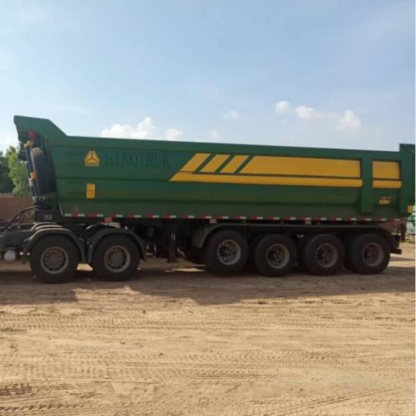 Sinotruk 3 axles 4 axles 40 cbm 60 tons tipper rear end dump car transport semi truck trailer with cargo truck body