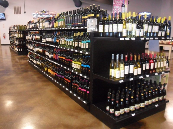 High-end Retail Wine Racks Wood/Metal Liquor Shelving for Stores, Supermarkets, Bars