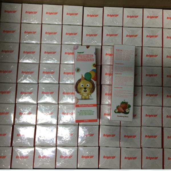 OEM de la crema dental 60ml del líquido de la crema batida del sabor de la fresa que hace espuma