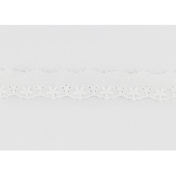 Белый флористический вышитый шнурок хлопка уравновешивает ленту шнурка отверстии для рынка одежды