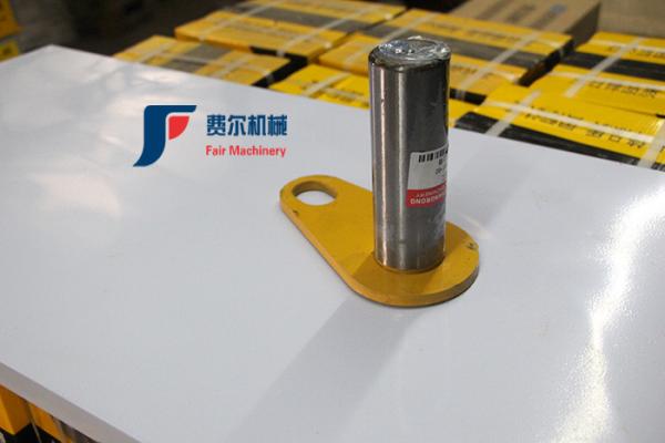 Professional XGMA Loader Parts Boom Pin 15D0057 511001-02 Yellow Color