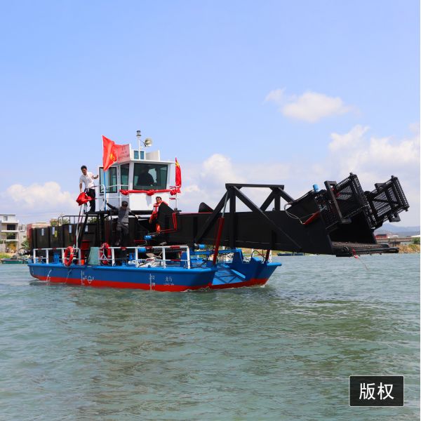 52kw Power 62 - 110 HP Tractor Power Aquatic Weed Harvester with 2000mm Working Width