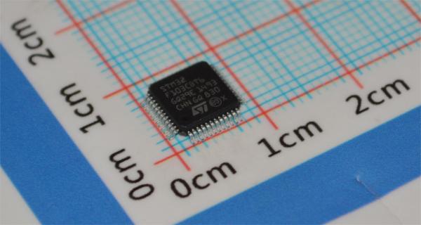 STM32F103CBT6 72MHz Cortex-M3 MCU 128KB Flash 20KB RAM 2x12 bits ADC 3xUSART USB/CAN LQFP-48 2.0-3.6V -40°C à +85°C Performance de qualité industrielle