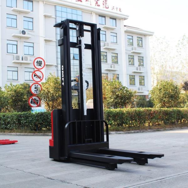 1435mm Minimum Turning Radius 1.2 T Powered Pallet Stacker for Warehouse Operations