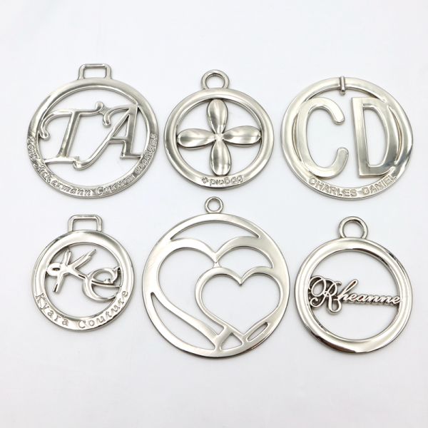 Popular Circle Hollow Letter Metal Charm Custom Logo Tag For Keychain Purse