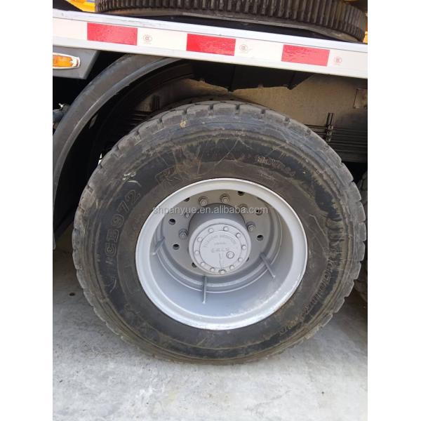 350 KN.m Rated Lifting Moment Used XCM QY70KC Truck Crane for Heavy Duty Operations