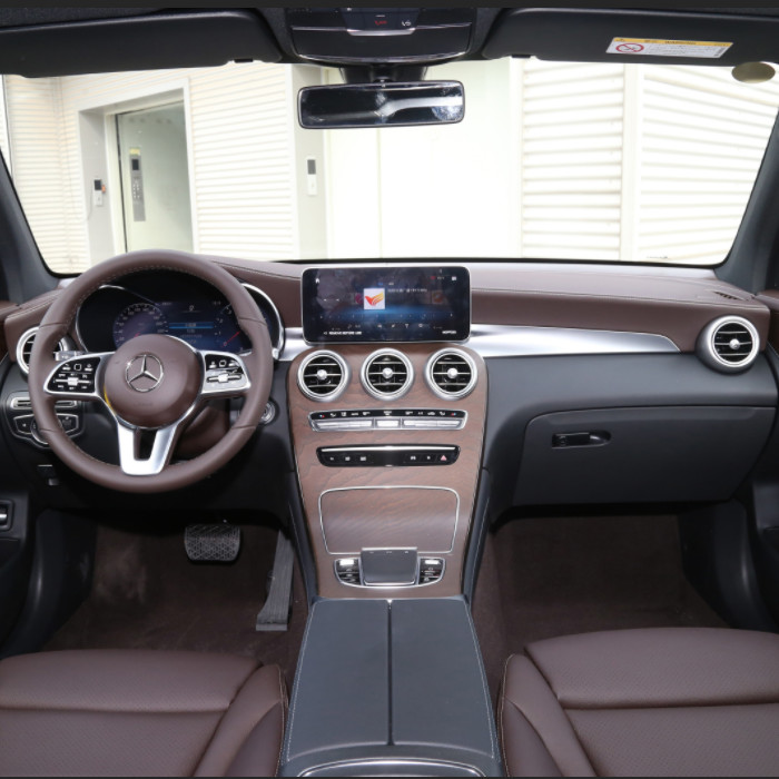 Бензин роскошной версии средний SUV GLC 260L 4MATIC Restyled 2 GLC Мерседес-Benz