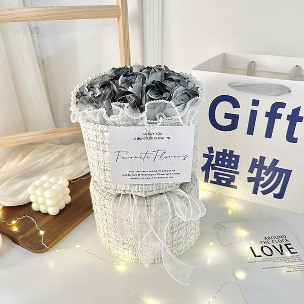 卒業式 誕生日 20x35cm 多彩のバラ付きの石けん花束 完璧なガールフレンドプレゼント