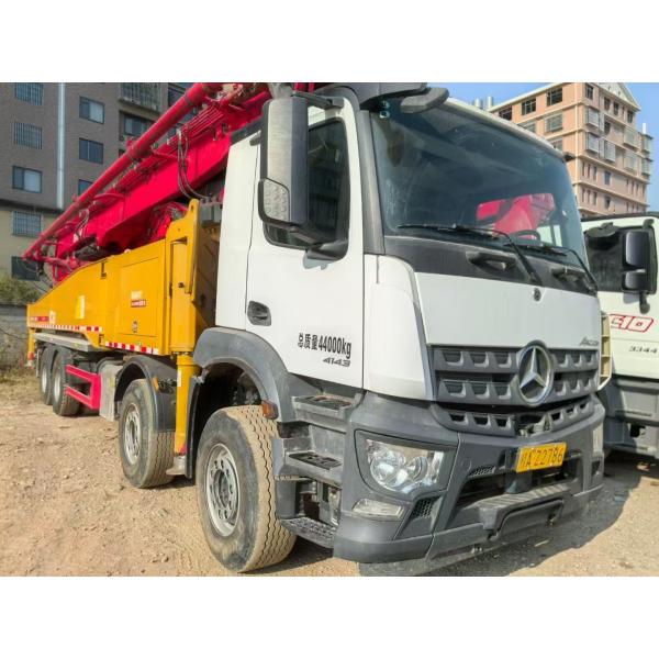 メルセデス・ベンツ 56メートルポンプトラック 2021年4月31日に製造 180m3/hの最大理論出力