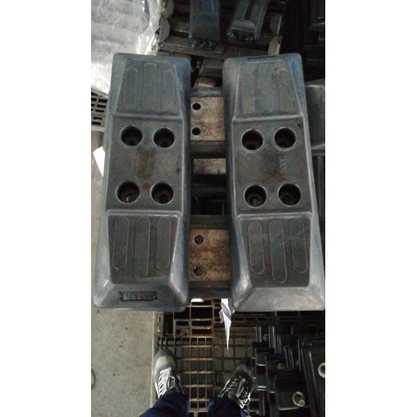 500mm Wide 171 Pitch Chain On Black Excavator Rubber And Steel Rubber Pads