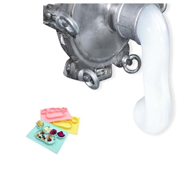 ALCANCE o grupo líquido dos utensílios de mesa do bebê da cara do sorriso da borracha de silicone do produto comestível
