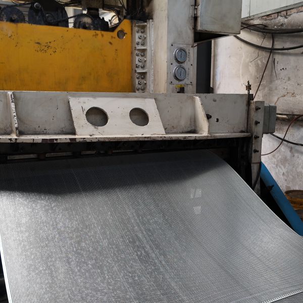 Wholesale Durable Perforated Steel Sheet Wall Protection Mesh