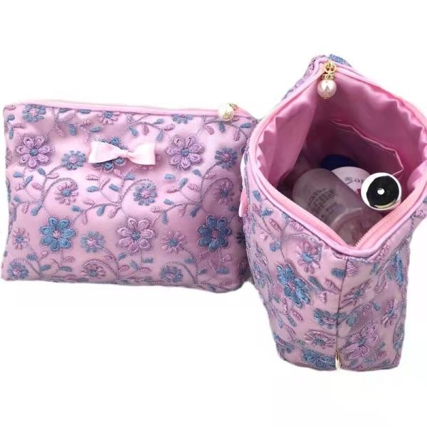 Customized Purple Flower Pattern Large Zipper Makeup Bag Lace Cloth Embroidery
