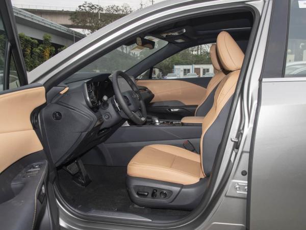 Popular Used Cars Lexus RX 2025 350h AWD Midsize-Large SUV with HEV Energy Type and High-Performance Suspension