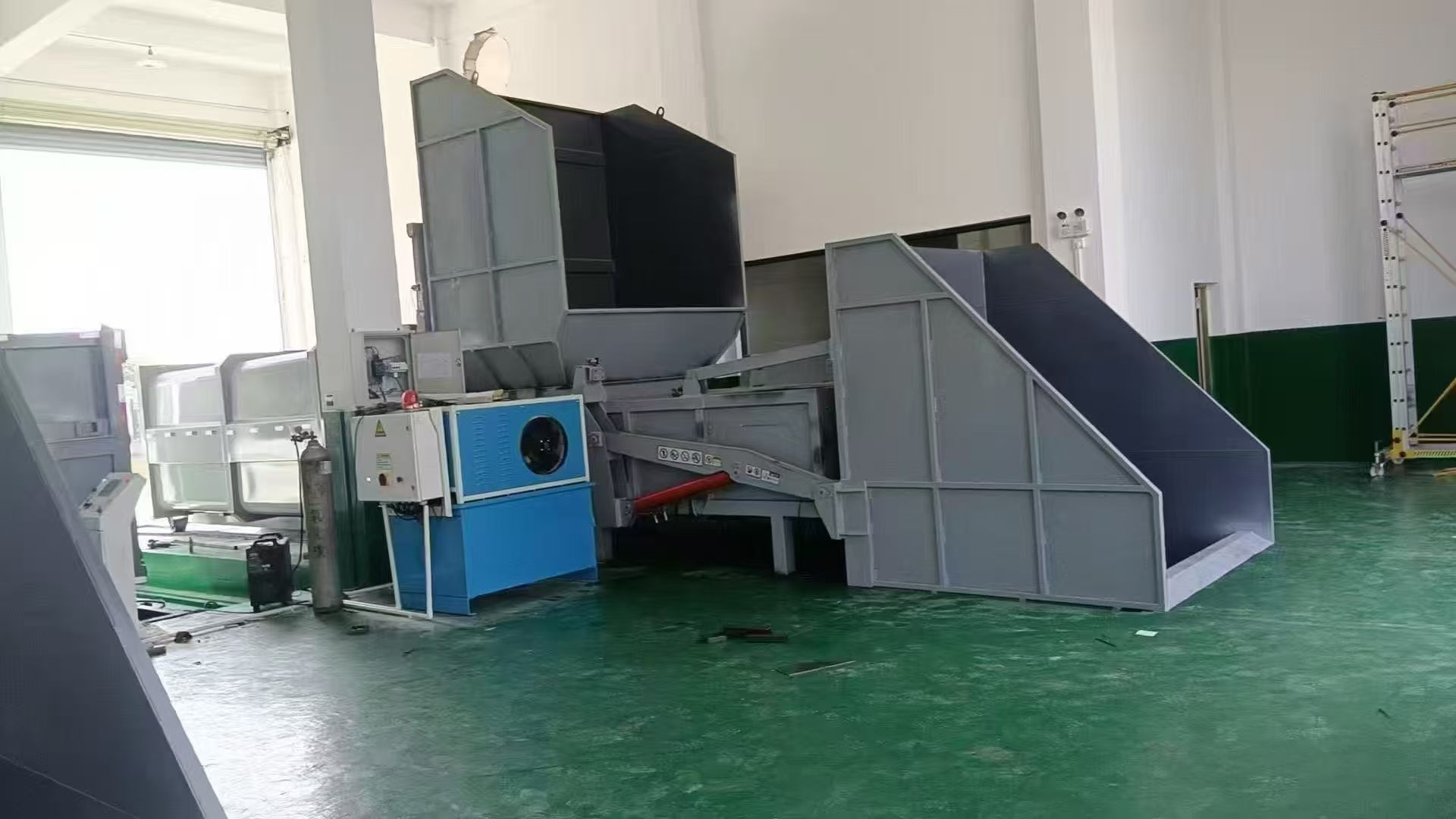 Integrated Waste Compression Recycling Treatment Equipment for Waste Reduction & Resource Reuse