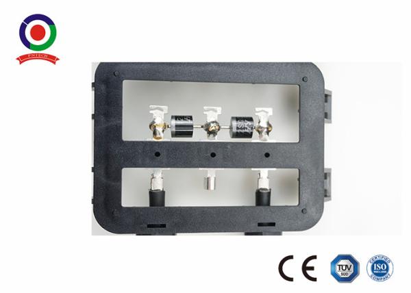 Self-Locking 1000V DC Solar PV Junction Box with IP67 Protection and UL94-V0/5VA Flame Resistance