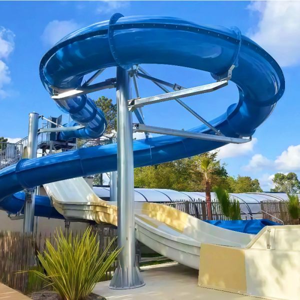 Custom Spiral Water Slides Fiberglass Slides Durable All-Age Water Play For Amusement Parks  Pools