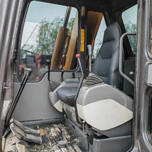 Second Hand Crawler Excavator Japan Made Used Komatsu Pc60-7 6 Ton