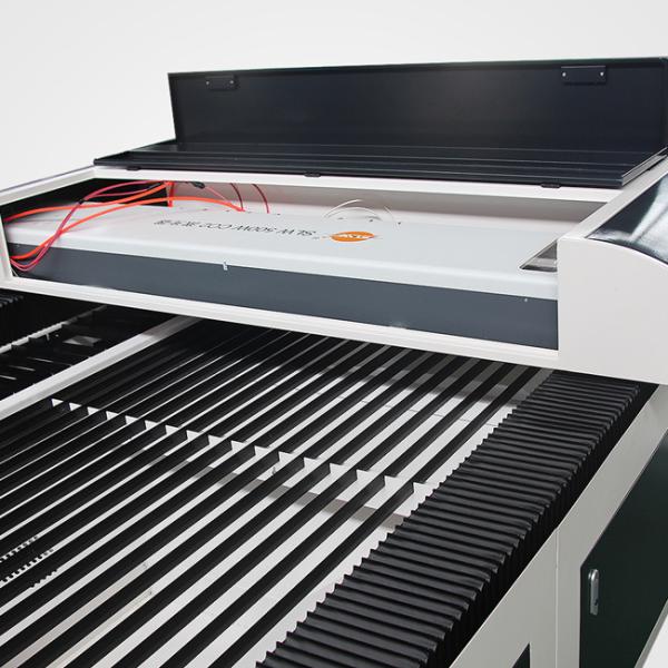 резец лазера металла автомата для резки 600W лазера неметалла металла 500W