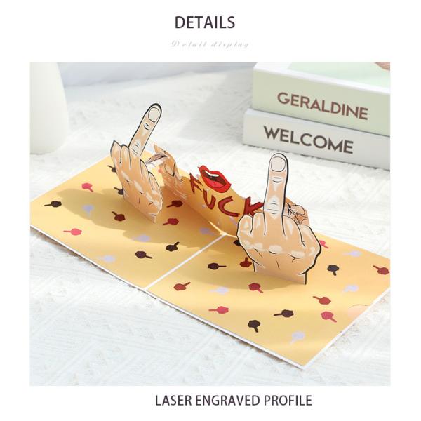 Музыкальные карточки с поднятыми пальцами.