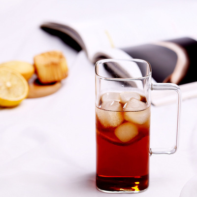 Customized Heated Resistant Borosilicate Glass Cup Mug With Colored Handle