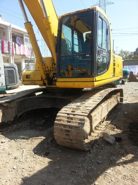 KOMATSU PC200-6 USED EXCAVATOR FOR SALE ORIGINAL JAPAN