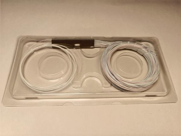 Bare 1x8 PLC Splitter Mini Tube 250um 0.9mm White Color Transparency 1m 1.5m