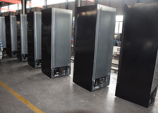 27 único preto de vidro 110V 60HZ do congelador do especialista das técnicas mercantís da porta de balanço